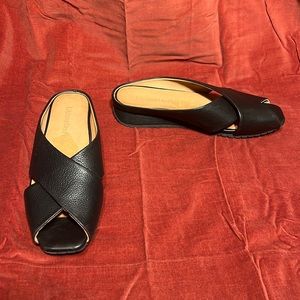 L’Amour Des Pieds Black Leather Peep Toe Slides Sandals Shoes 8.5